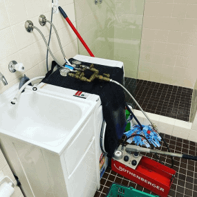 bathroom plumbing specialists image